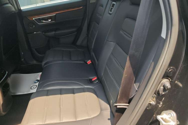 Used Honda CR-V 2017 240TURBO CVT Front-Wheel Drive Fashion Edition
