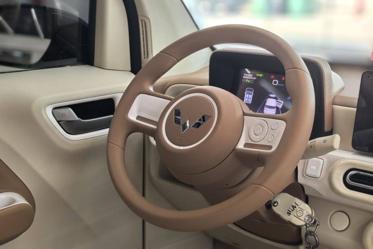 Used Wuling Hongguang MINIEV 2024 3rd Generation 215km Advanced Version
