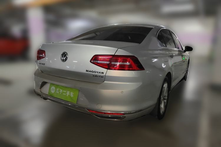 Used Volkswagen Magotan 2018 330TSI DSG Luxury Model
