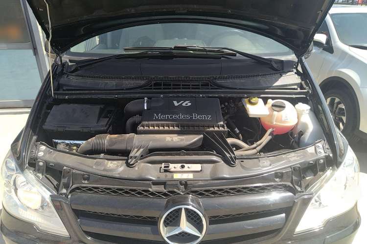 Used Mercedes-Benz Vito 2013 3.0L Elite Edition