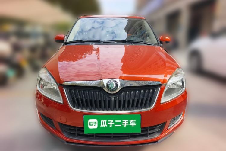 Used Skoda Fabia 2012 1.4L Automatic Crystal Edition
