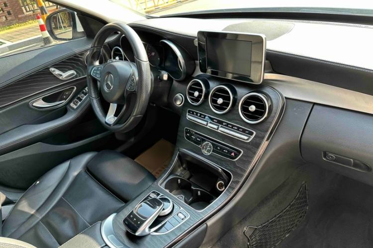 Used Mercedes-Benz C-Class 2018 C 180 L Fashion Edition Sport Version