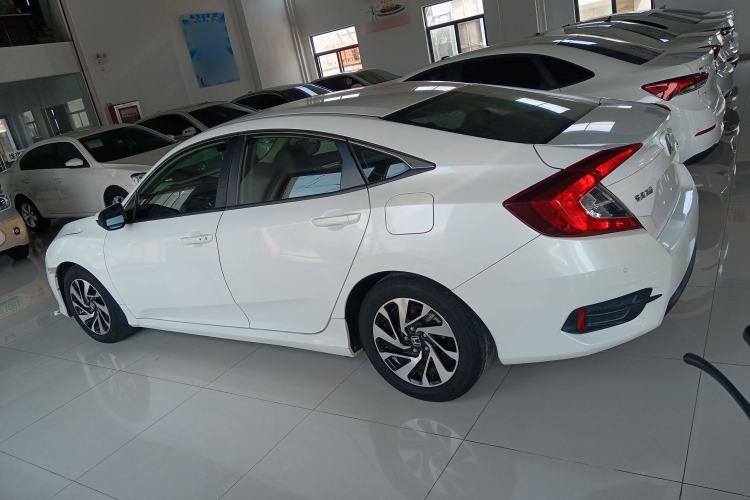 Used Honda Civic 2016 220TURBO CVT Luxury Edition
