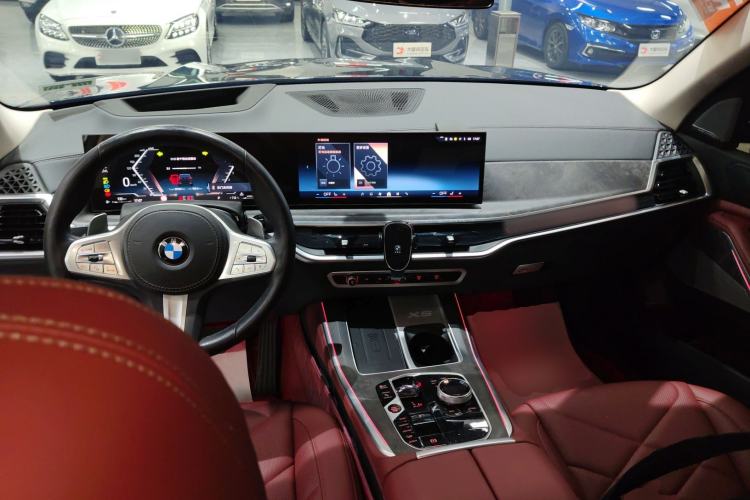 Used BMW X5 2023 xDrive 30Li Luxury M Sport Night Edition Package
