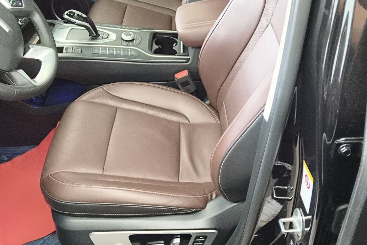 Used Wey VV6 2021 2.0T Two-Wheel Drive Smart Plus
