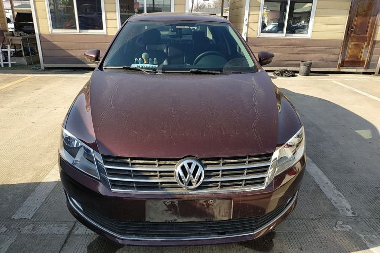 Used Volkswagen Lavida 2013 Restyled Classic 1.6L Manual Comfort Edition