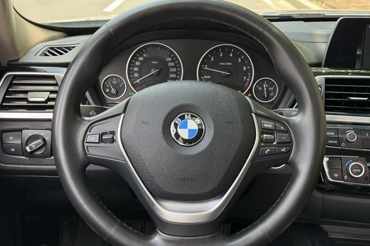 Used BMW 3 Series 2018 320Li Fashion Model
