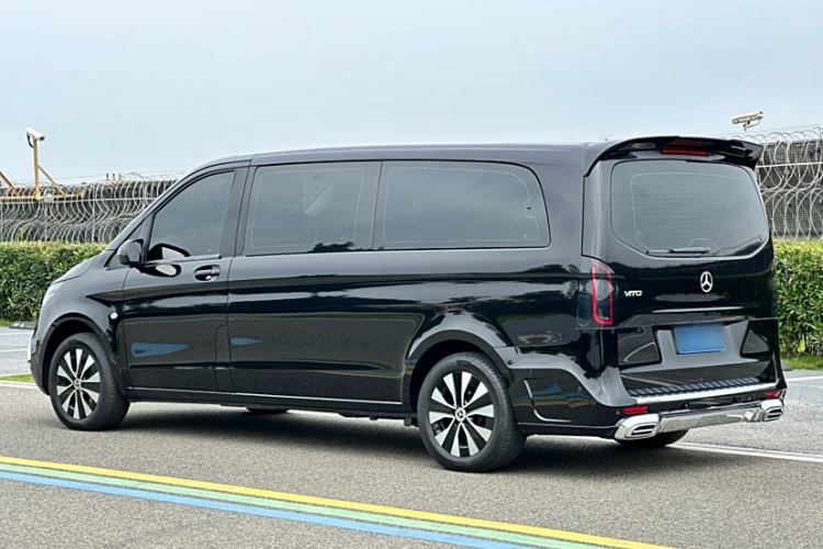 Used Mercedes-Benz Vito 2023 2.0T Elite Version 7 Seats