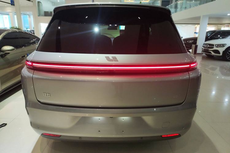 Used Li Auto L8 2023 Pro Model
