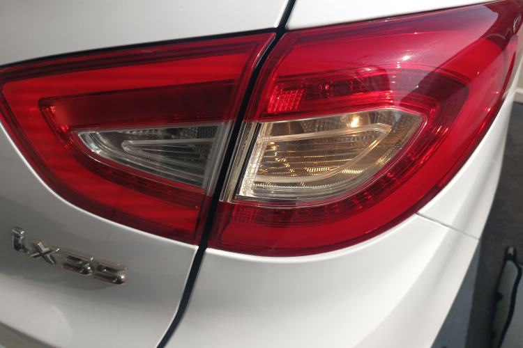 Used Hyundai ix35 2015 2.0L Automatic 2WD Smart Version China V Standard
