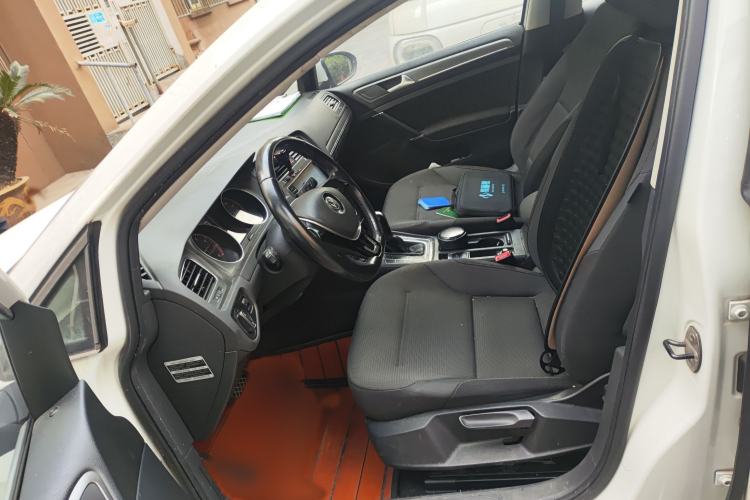 Used Volkswagen Golf 2014 1.6L Automatic Comfort Model
