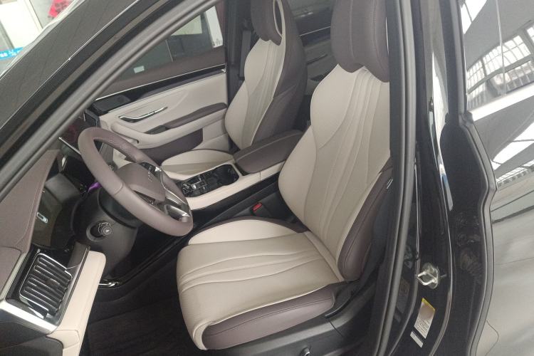 Used BYD Song PLUS New Energy 2025 DM-i 112KM Prestige Model
