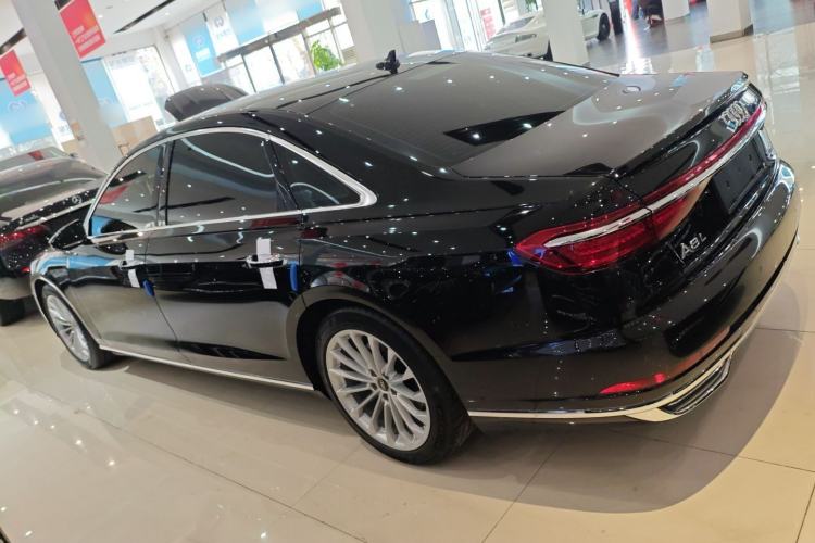 Used Audi A8 2022 A8L 50 TFSI quattro Comfort Edition Collector's Model
