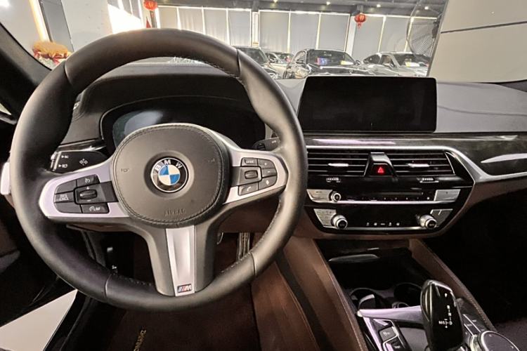 Used BMW 5 Series 2019 Restyled 525Li M Sport Package

