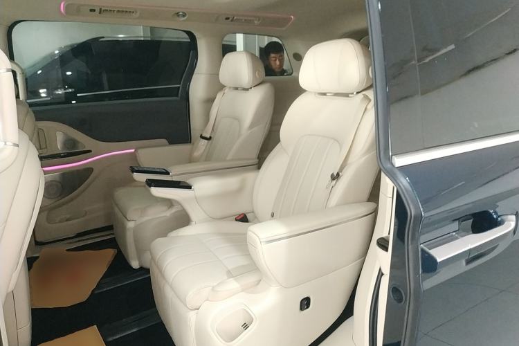 Used VOYAH Dream 2025 PHEV Four-Wheel Drive Prestige Kunpeng Edition
