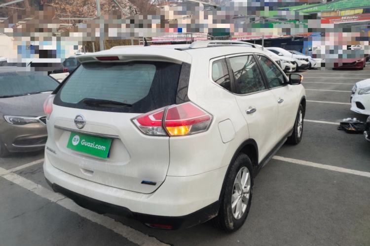 Used Nissan X-Trail 2014 2.5L CVT Leading Edition 4WD
