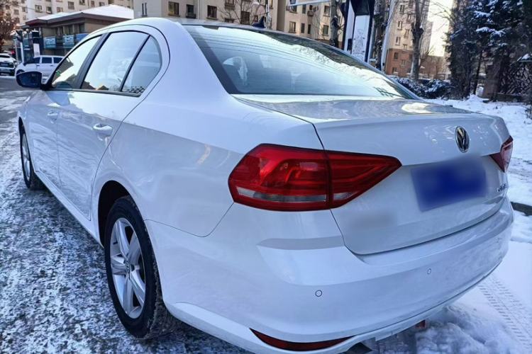 Used Volkswagen Lavida 2018 Classic 1.5L Manual Fashion Edition China VI Standard
