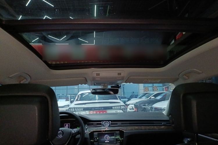 Used Volkswagen Magotan 2018 330TSI DSG Luxury Model
