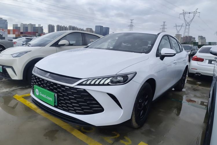 Used BYD Qin PLUS 2025 DM-i Smart Drive 55KM Leading Model
