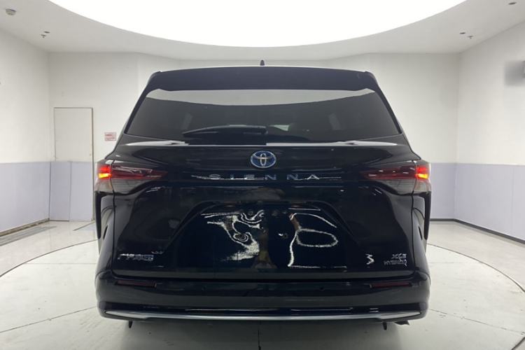 Used Toyota Sienna 2021 2.5L Hybrid Luxury Edition
