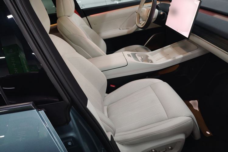 Used ONVO L60 2024 60 kWh Rear-Drive Version
