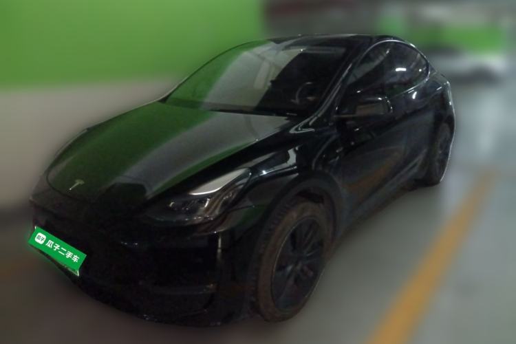 Used Tesla Model Y 2023 Long-Range All-Wheel-Drive Version