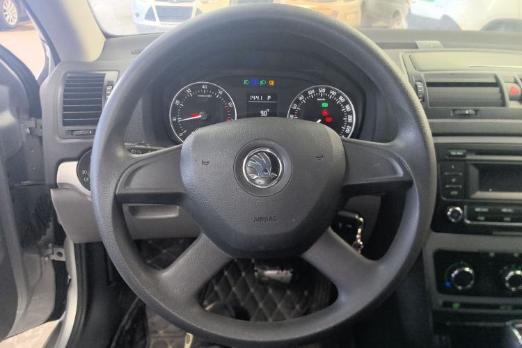 Used Skoda Octavia 2014 1.6L Automatic Yijie Edition
