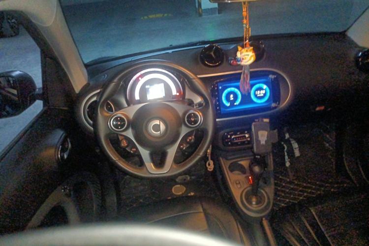 Used  fortwo 2017 Model 1.0L 52 kW Melody Blue Special Edition China V Standard