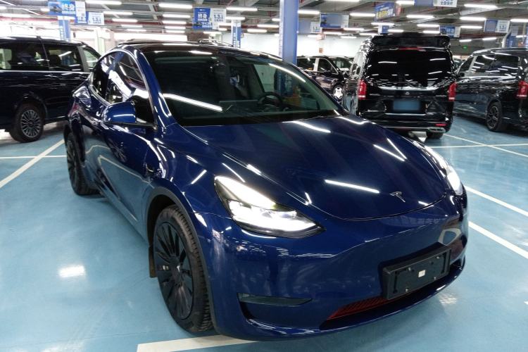 Used Tesla Model Y 2021 Long-Range All-Wheel-Drive Version 3D7