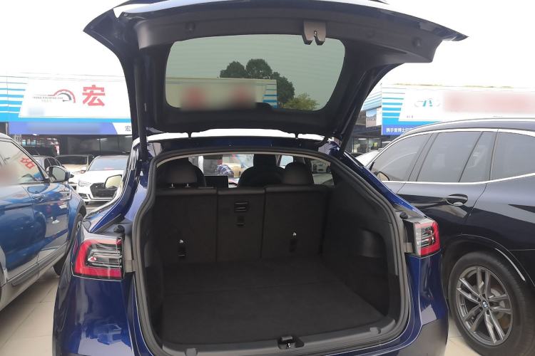 Used Tesla Model Y 2021 Long-Range All-Wheel-Drive Version
