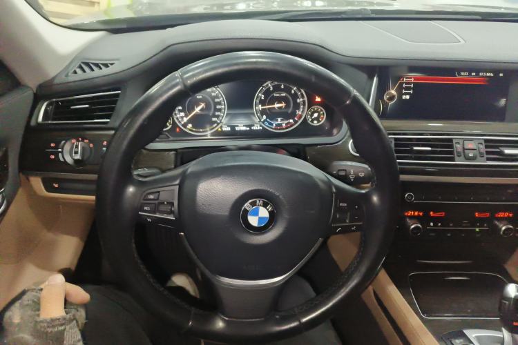 Used BMW 7 Series 2014 730Li Premium Edition
