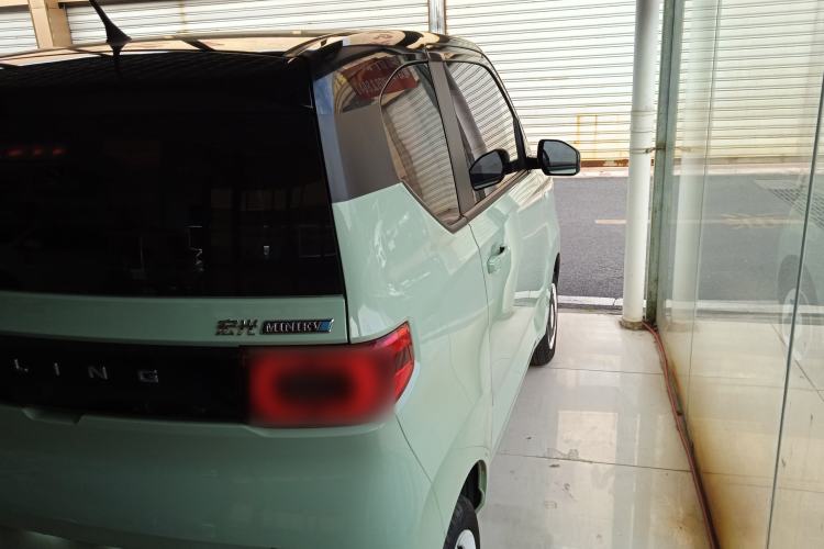 Used Wuling Hongguang MINIEV 2021 Macaron Fashion Model Lithium Iron Phosphate
