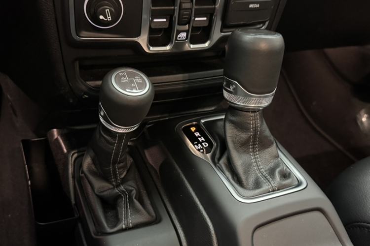 Used  Wrangler 2024 2.0T Sahara Four-Door Edition
