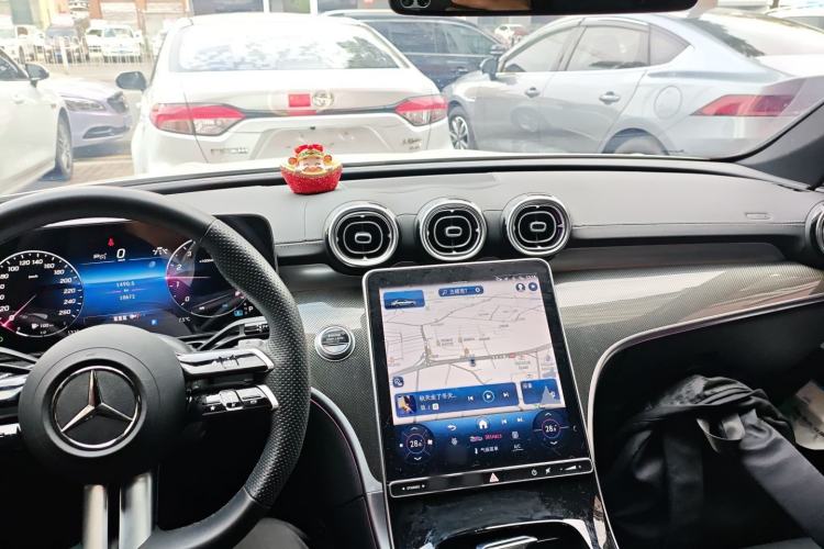 Used Mercedes-Benz C-Class 2024 Facelifted C-Class 260 L Night Edition Sports Version
