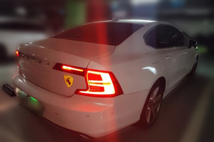 Used Volvo S90 2017 T4 Zhiyuan Edition