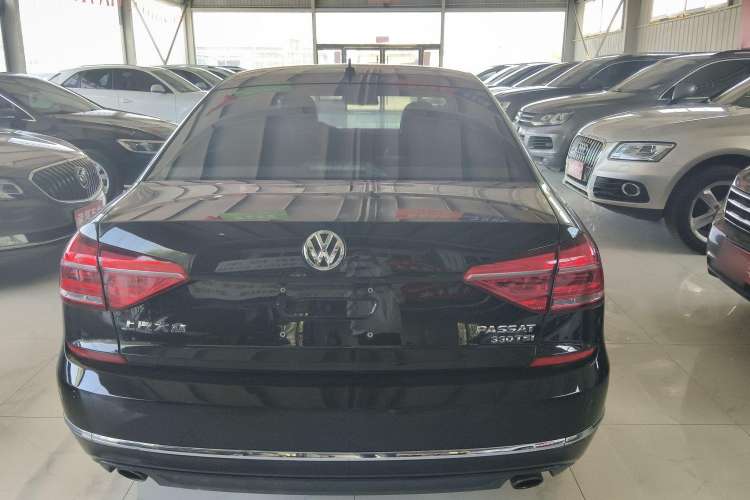 Used Volkswagen Passat 2016 330TSI DSG Luxury Edition
