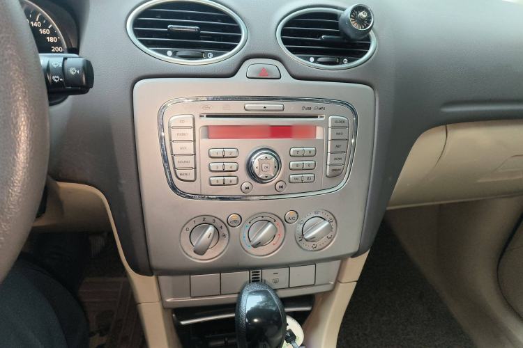 Used Ford Focus 2013 Sedan Classic 1.8L Automatic Base Model
