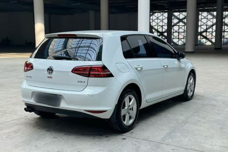 Used Volkswagen Golf 2017 230TSI Automatic Comfort Edition – Celebrating Milestone of One Million Units
