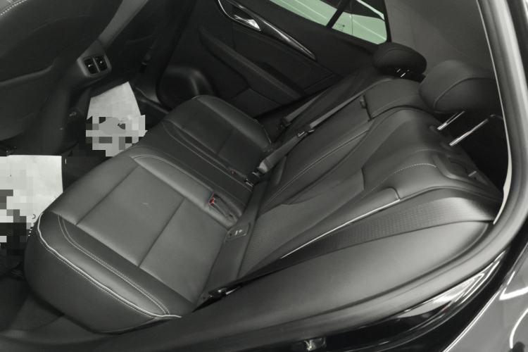 Used Buick Envision 2022 Facelift Encore S 552T Two-Wheel-Drive Luxury Model