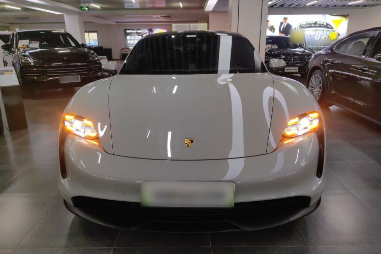 Used Porsche Taycan 2022-Year Updated Taycan