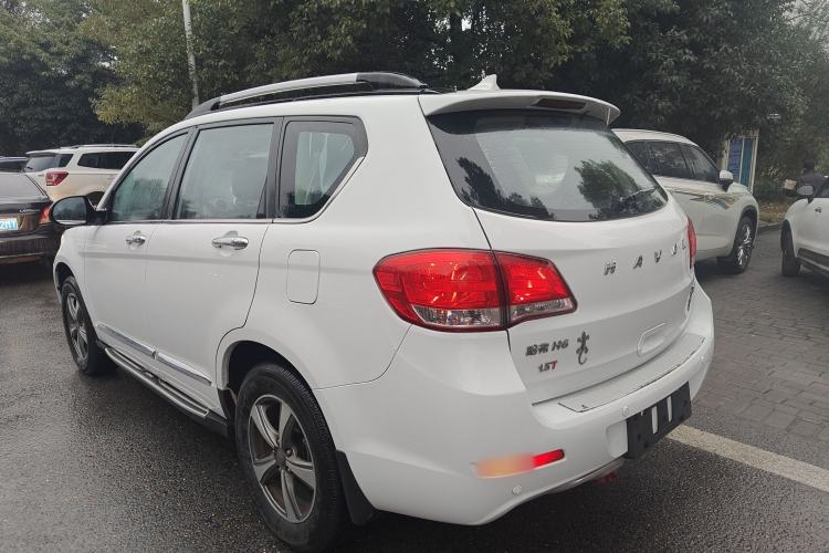 Used Haval H6 2016 Upgraded Model 1.5T Manual Two-Wheel Drive Elite Version
