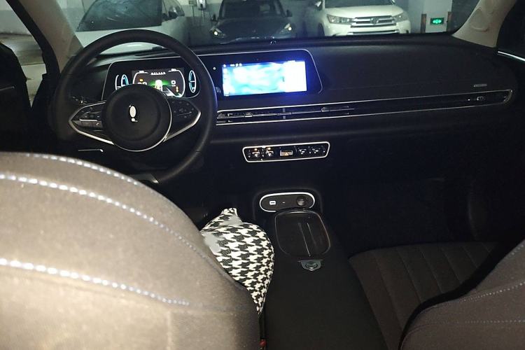 Used ORA Good Cat 2023 401 km Standard Range Comfort Version Lithium Iron Phosphate
