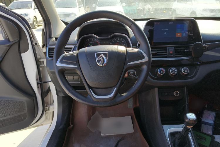 Used Baojun 310 2017 1.5L Manual Fashion Edition