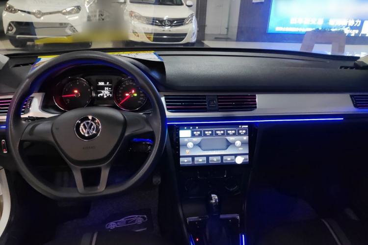 Used Volkswagen C-TREK 2018 1.5L Automatic Fashion Model
