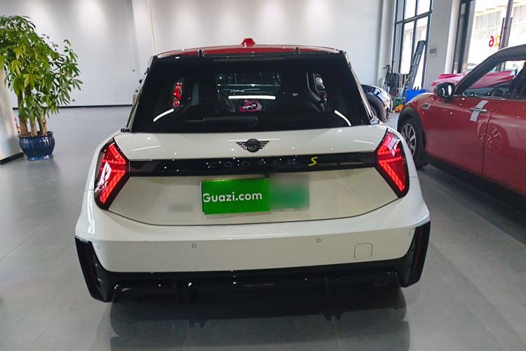 Used  Electric MINI COOPER 2024 452km COOPER SE Racing Driver
