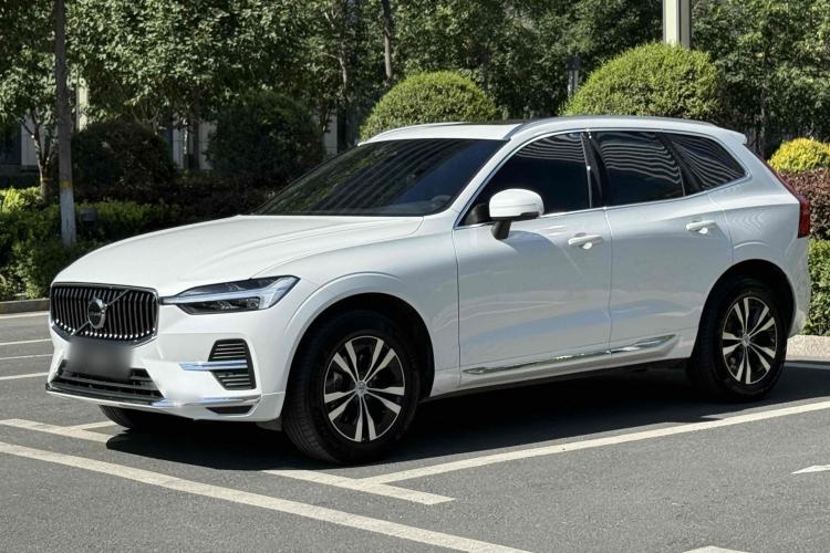 Used Volvo XC60 2024 B5 4x4 Smart Luxury Edition