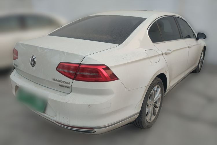 Used Volkswagen Magotan 2017 330TSI DSG Luxury Model
