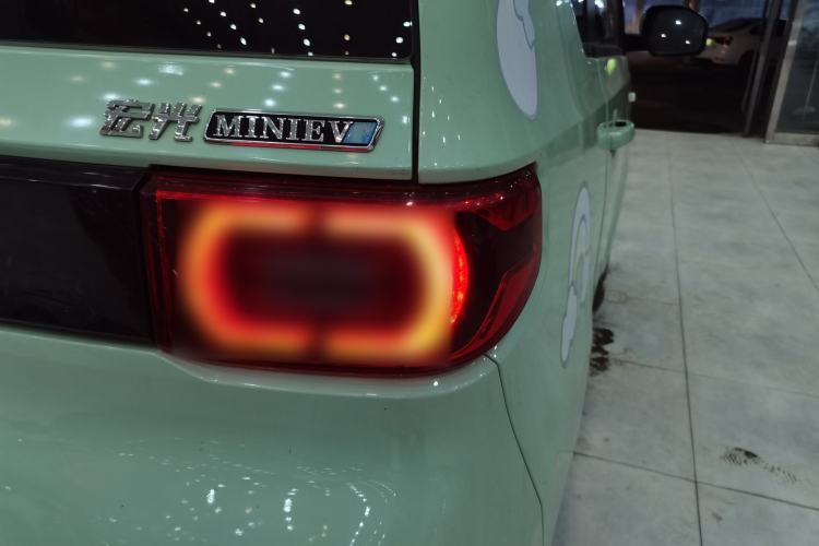 Used Wuling Hongguang MINIEV 2022 Macaron Premium Model – Lithium Iron Phosphate