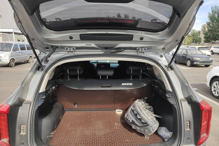 Used Haval JOLION 2021 1.5T Automatic Four-Door Version
