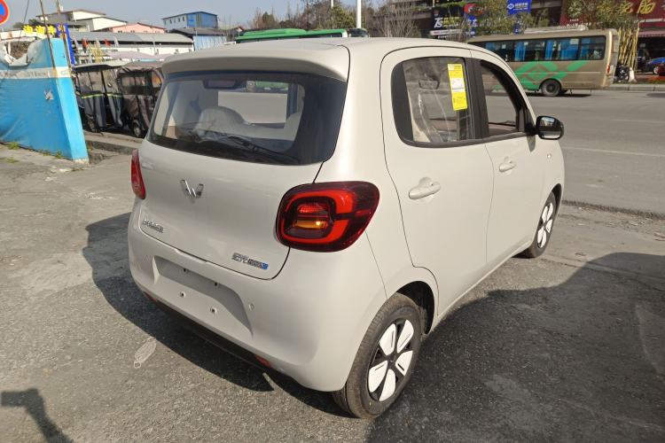 Used Wuling Hongguang MINIEV 2025 Four-Door Version Advanced Edition
